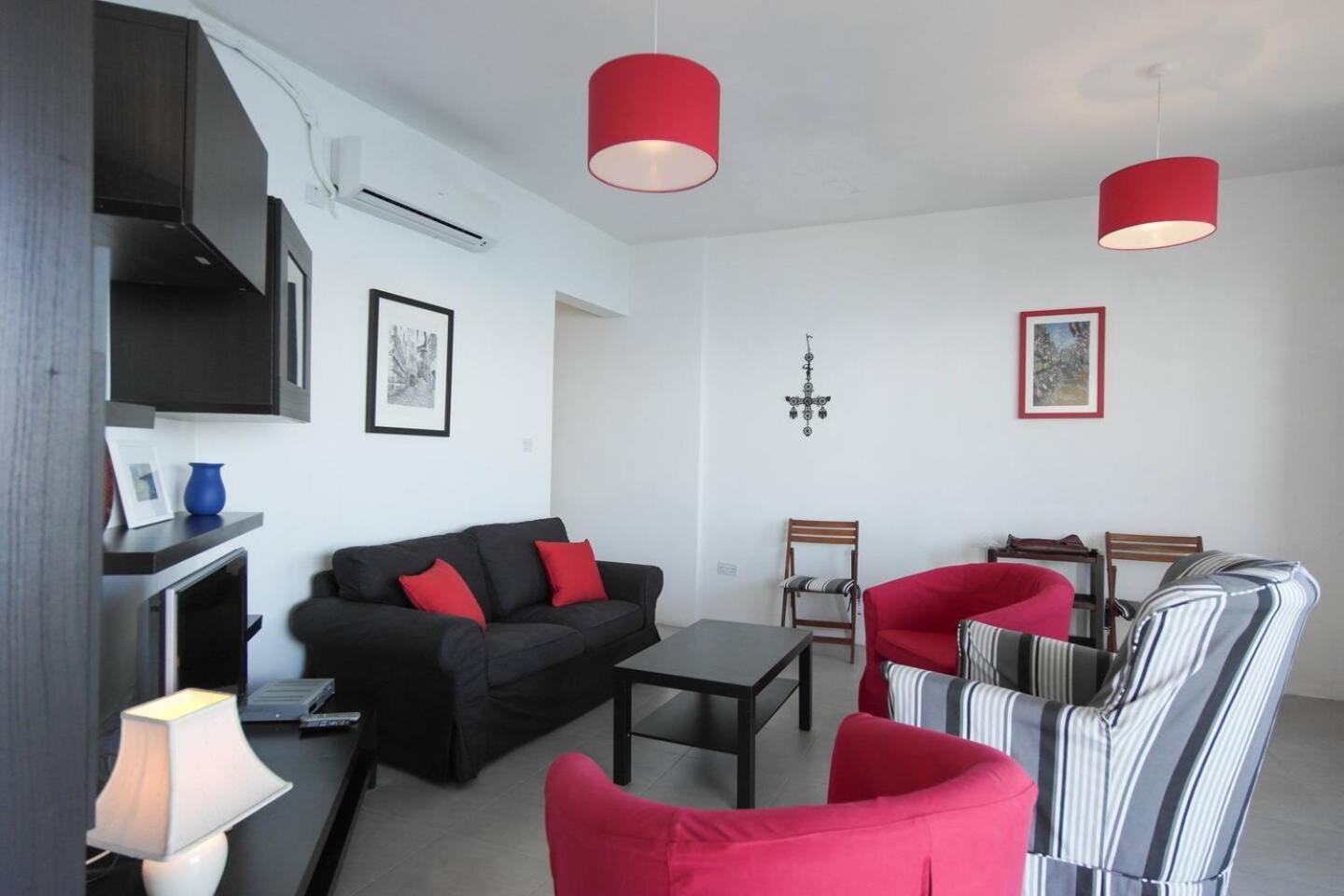 Apartment Mel 2 2bed Seaview In Ghadira By Homely *