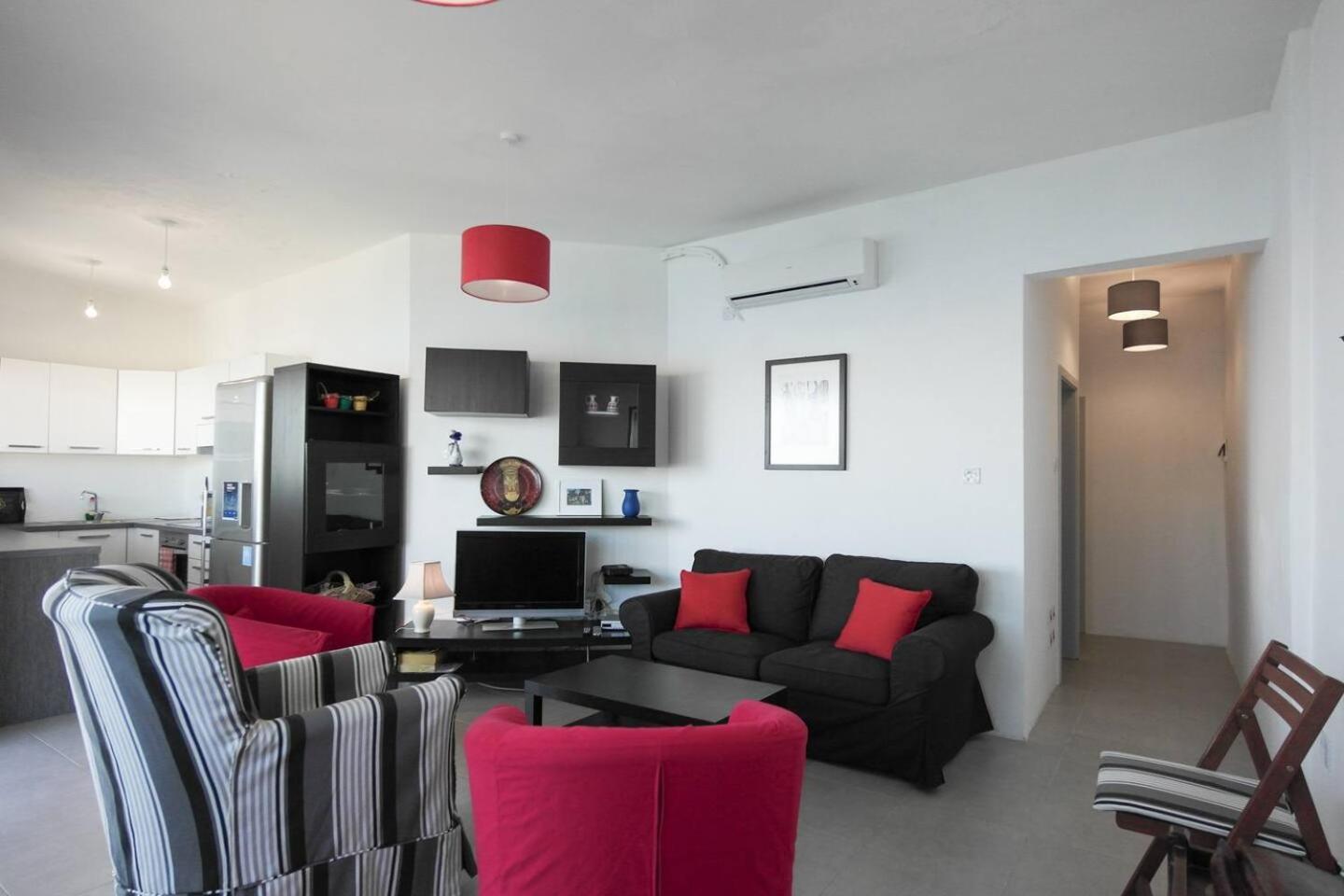 Apartment Mel 2 2bed Seaview In Ghadira By Homely *
